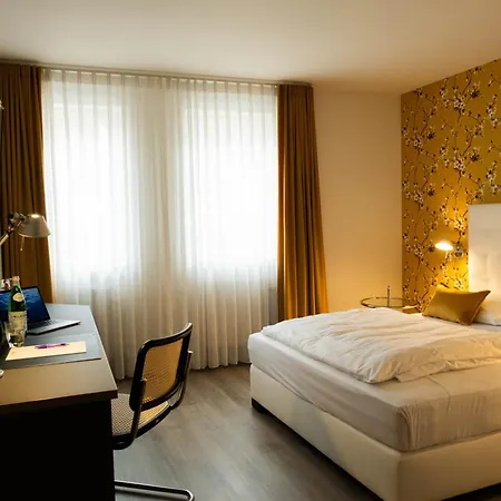 Отель Ottheinrich 4*